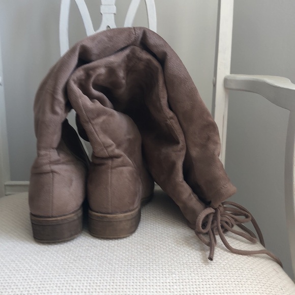 Faux Suede OTK boots Sz 6 - Picture 2 of 6